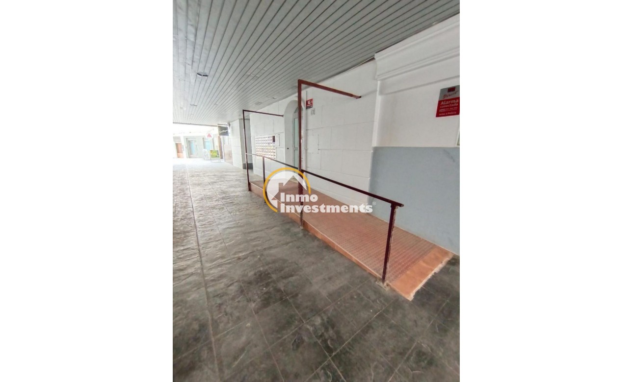 Gebrauchtimmobilien - Apartment - Torrevieja - Estacion de autobuses