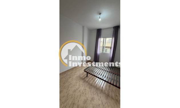 Gebrauchtimmobilien - Apartment - Torrevieja - Paseo maritimo