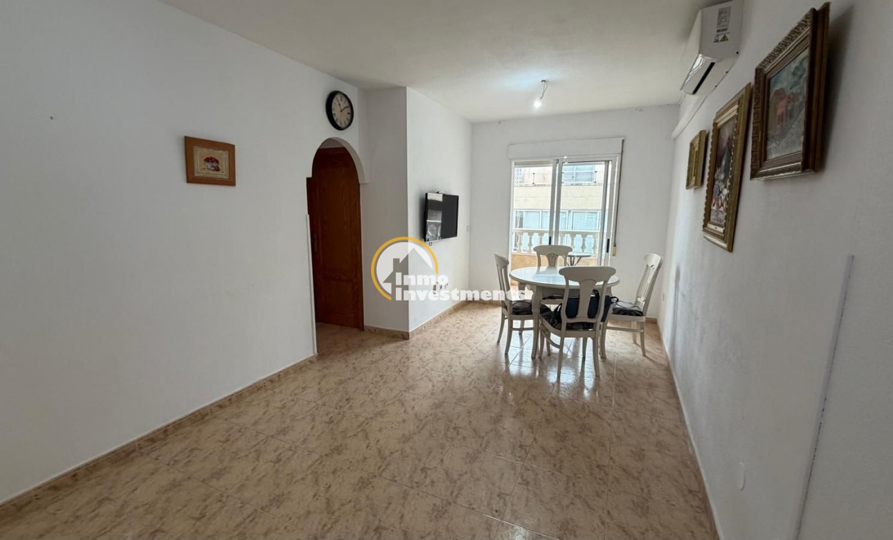 Gebrauchtimmobilien - Apartment - Torrevieja - Paseo maritimo