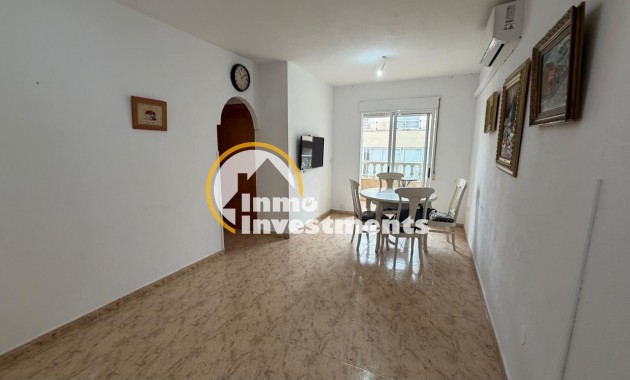 Gebrauchtimmobilien - Apartment - Torrevieja - Paseo maritimo