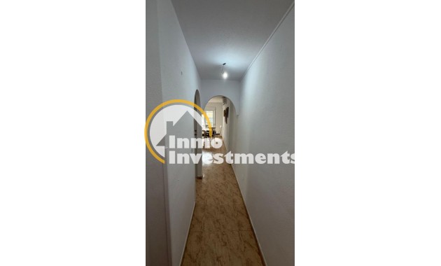 Gebrauchtimmobilien - Apartment - Torrevieja - Paseo maritimo