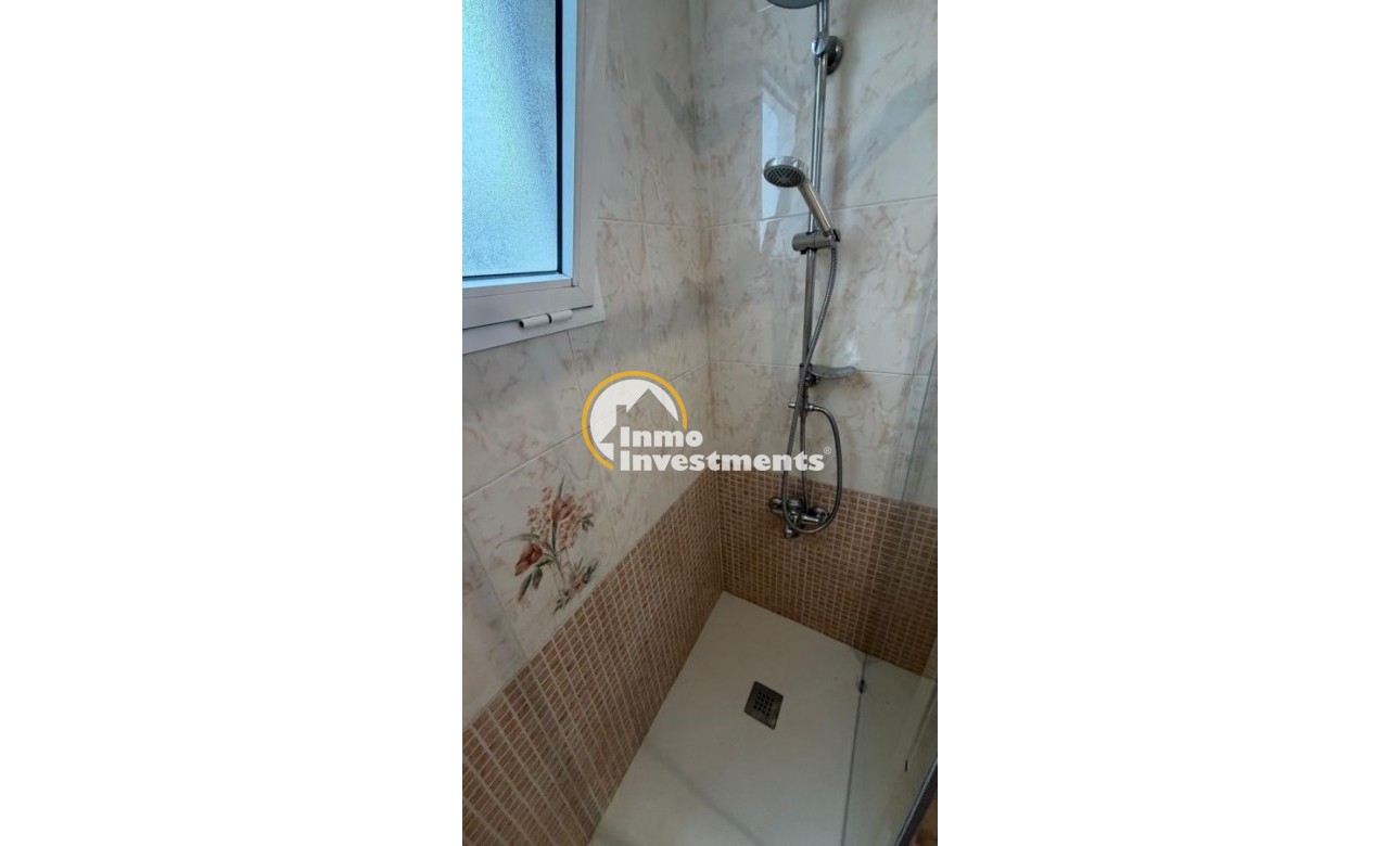 Gebrauchtimmobilien - Apartment - Torrevieja - Paseo maritimo
