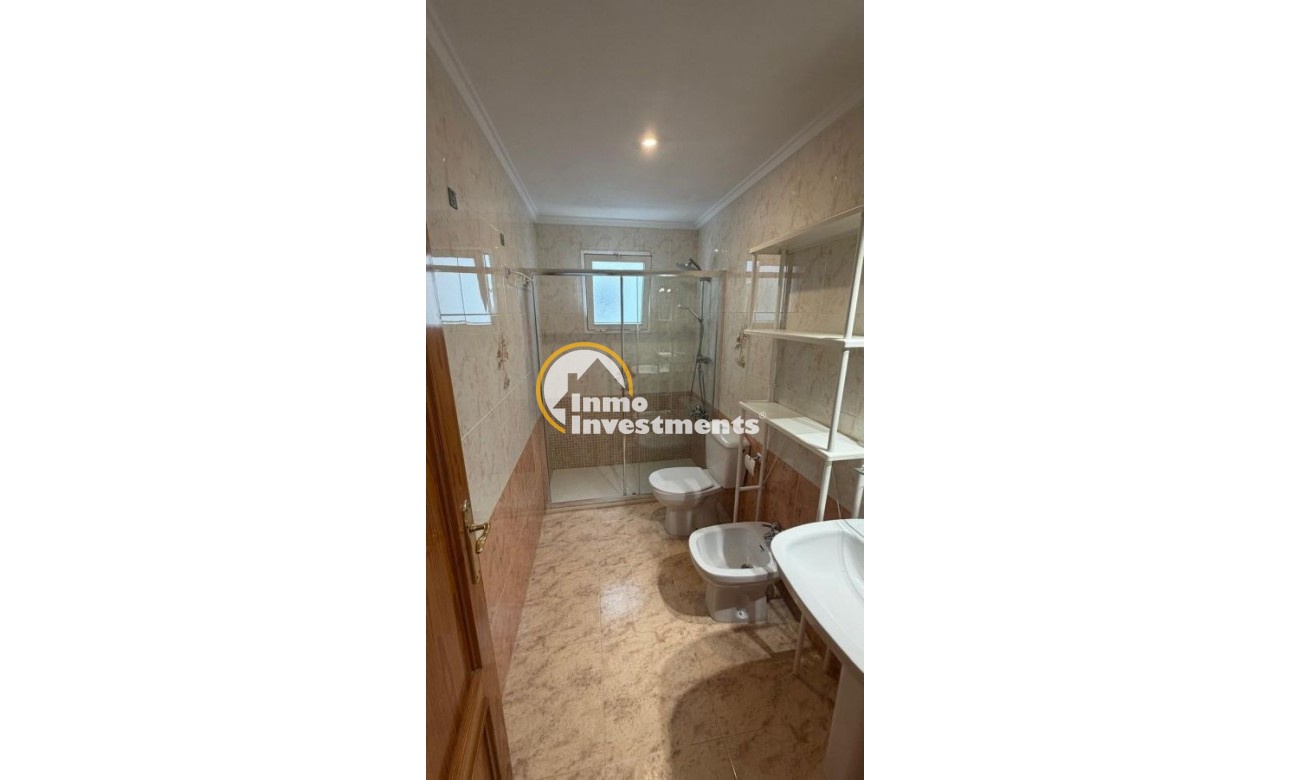 Gebrauchtimmobilien - Apartment - Torrevieja - Paseo maritimo