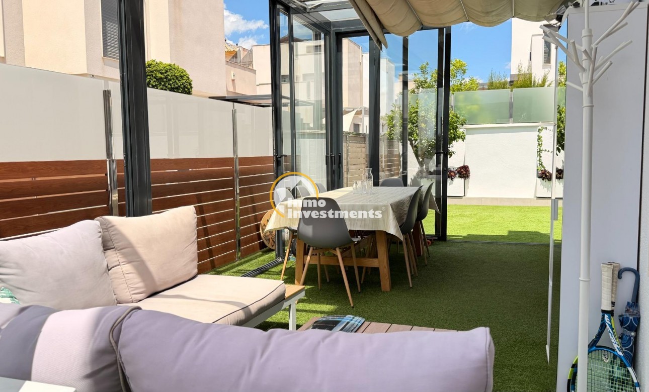 Resale - Villa - Torrevieja - Aguas Nuevas