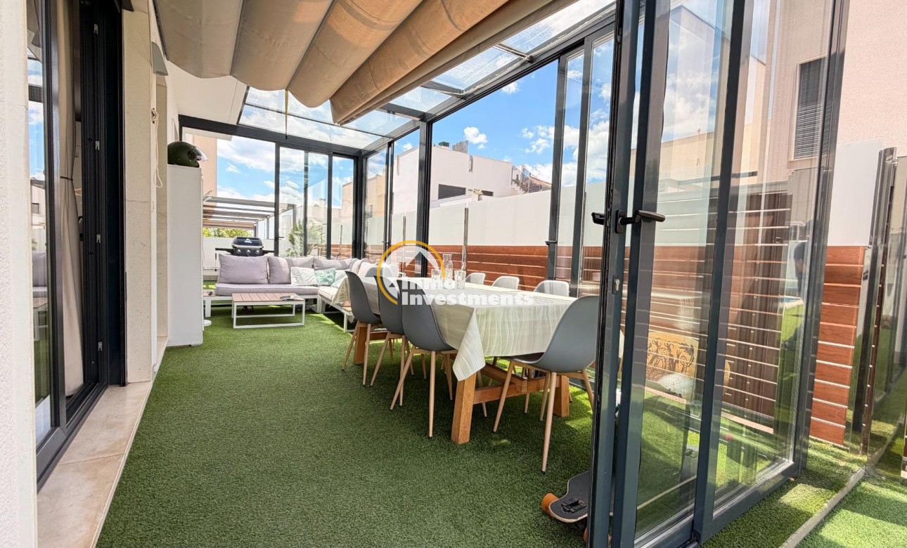 Resale - Villa - Torrevieja - Aguas Nuevas
