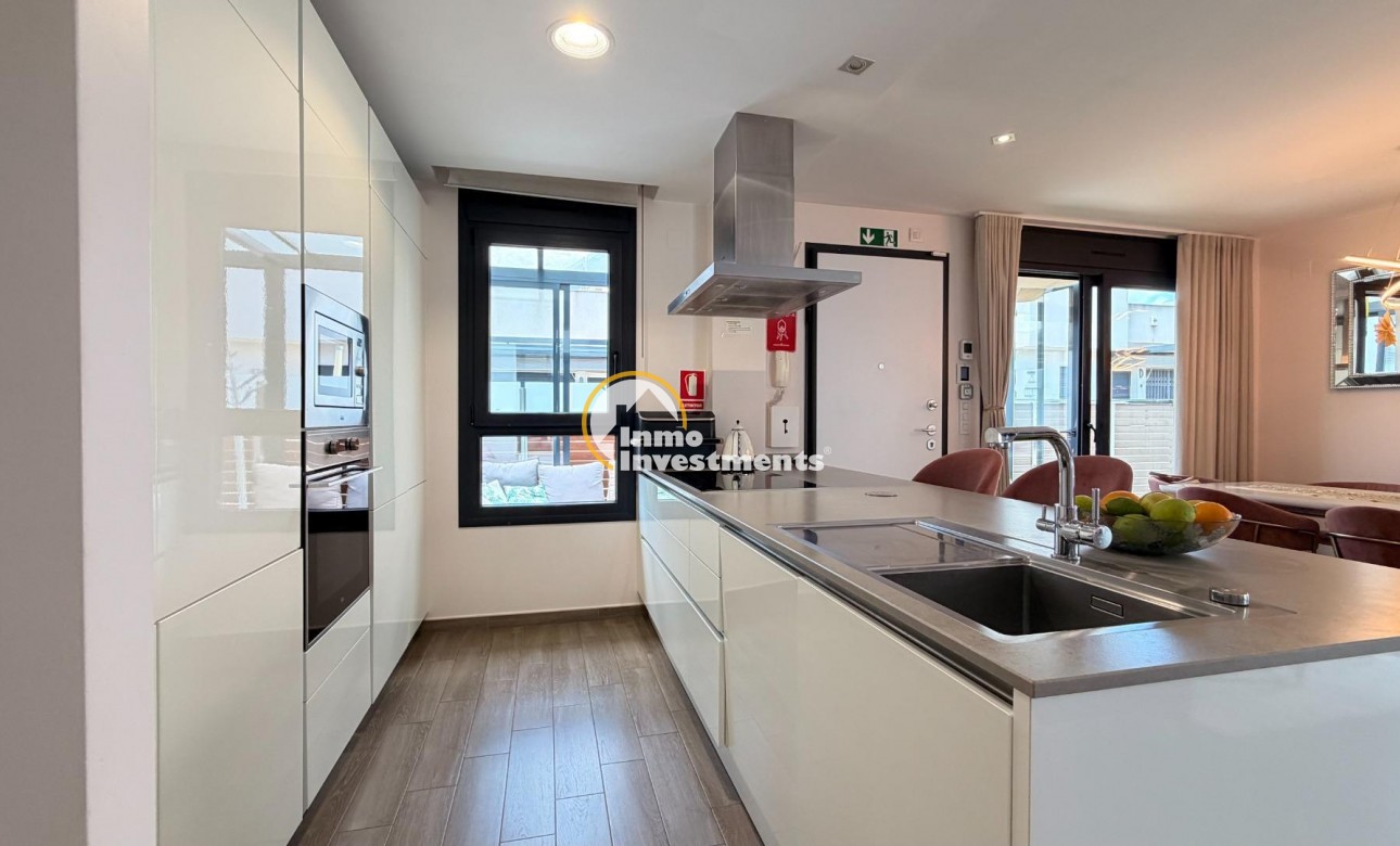 Resale - Villa - Torrevieja - Aguas Nuevas