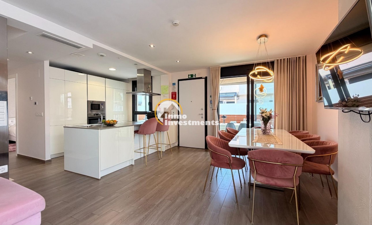 Resale - Villa - Torrevieja - Aguas Nuevas