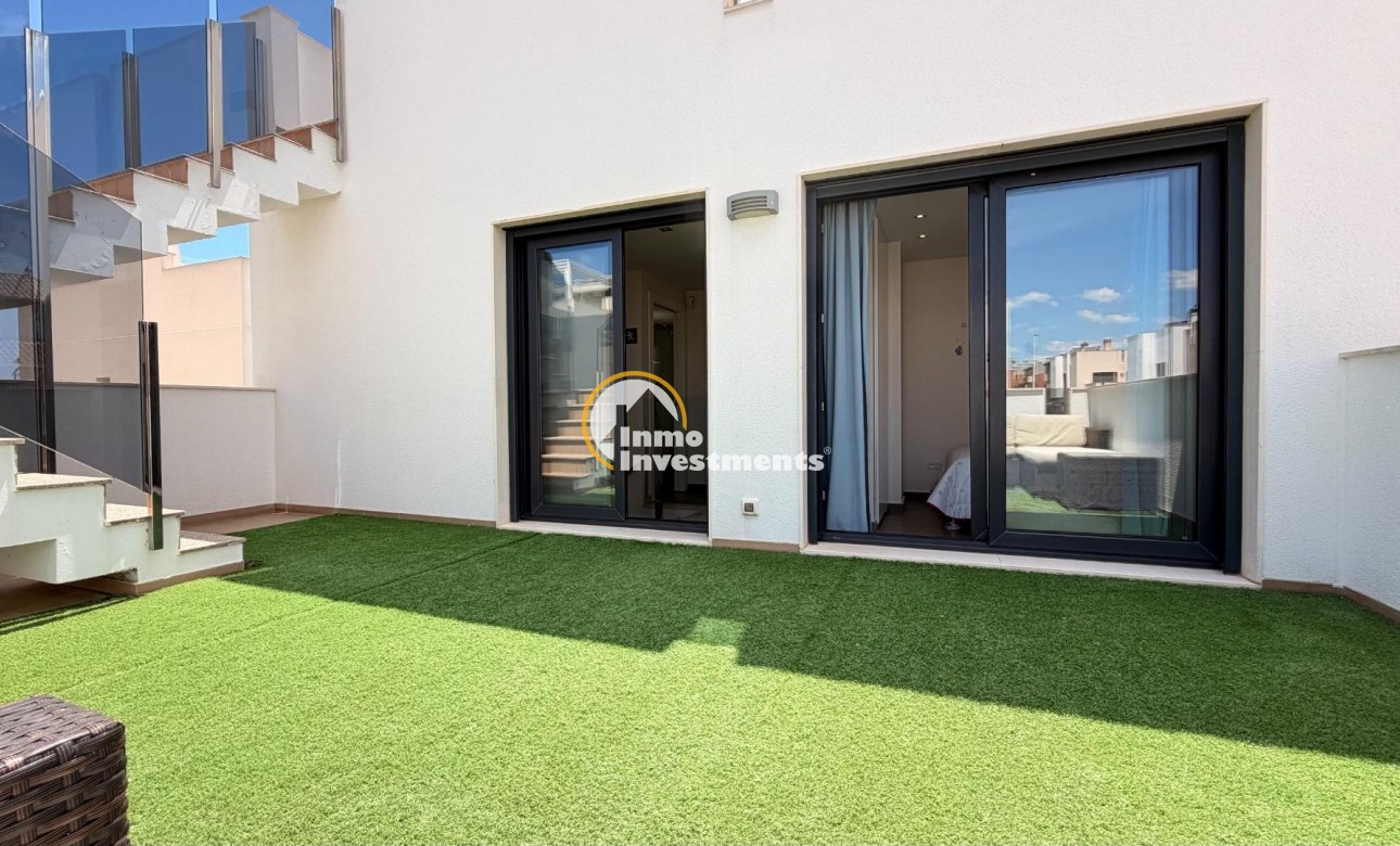 Resale - Villa - Torrevieja - Aguas Nuevas