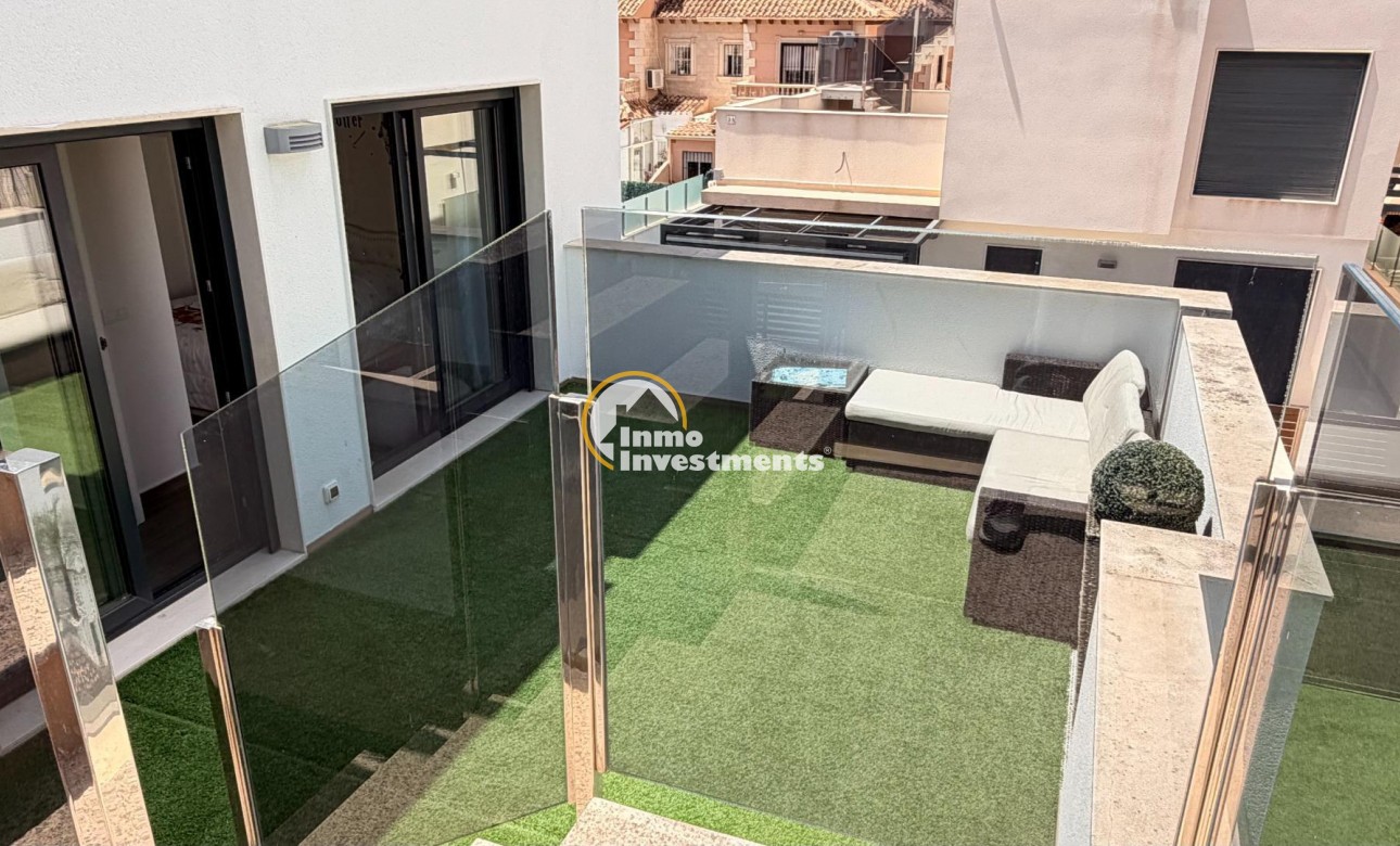 Resale - Villa - Torrevieja - Aguas Nuevas