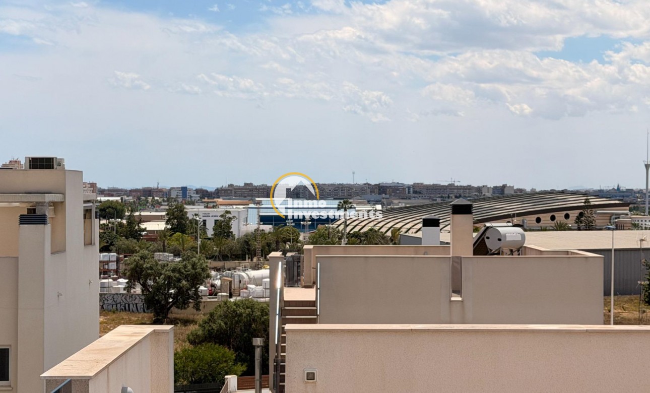 Resale - Villa - Torrevieja - Aguas Nuevas