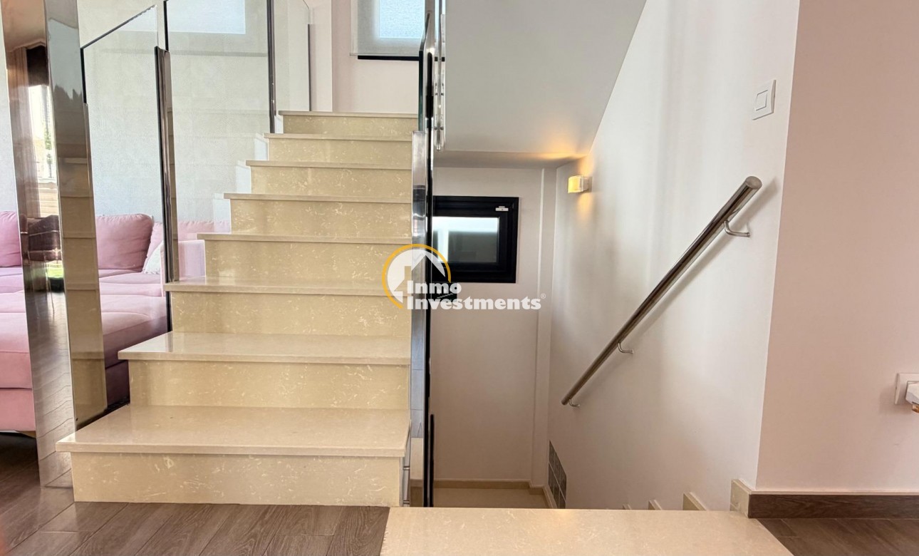 Resale - Villa - Torrevieja - Aguas Nuevas