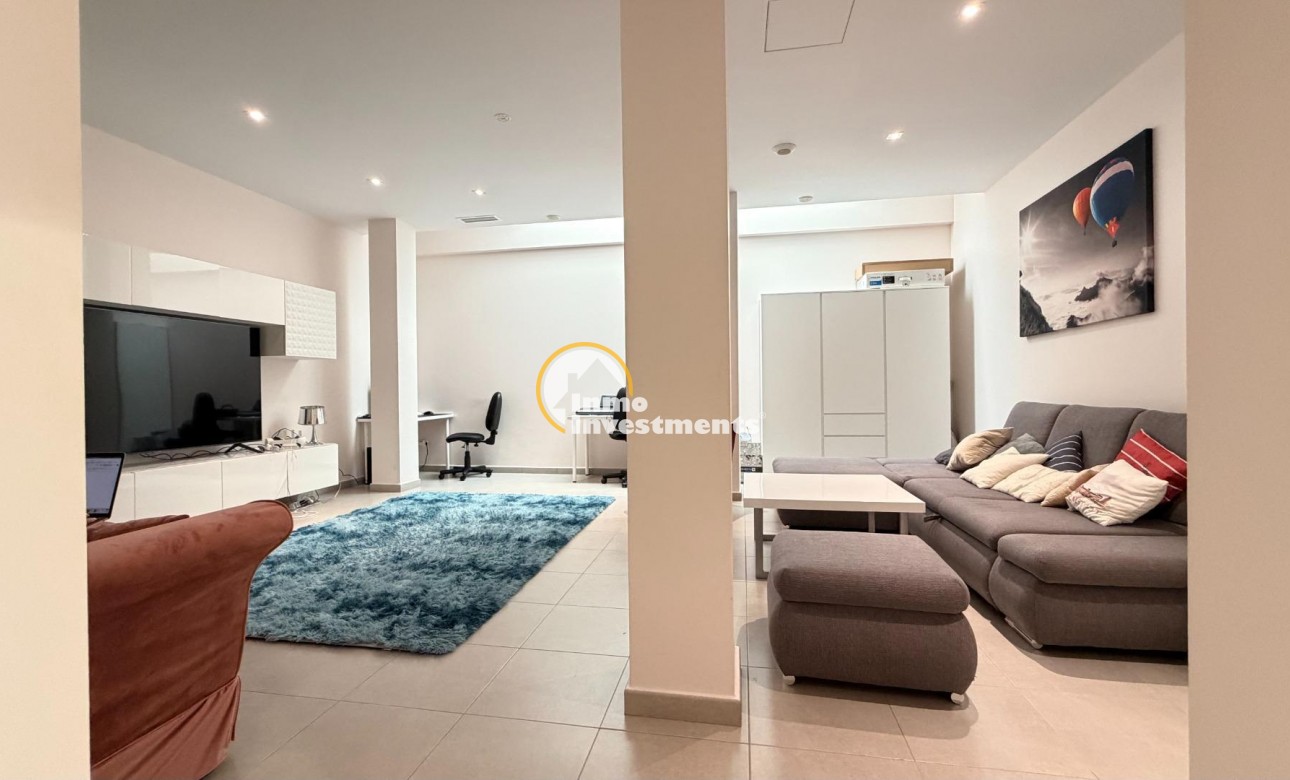 Resale - Villa - Torrevieja - Aguas Nuevas