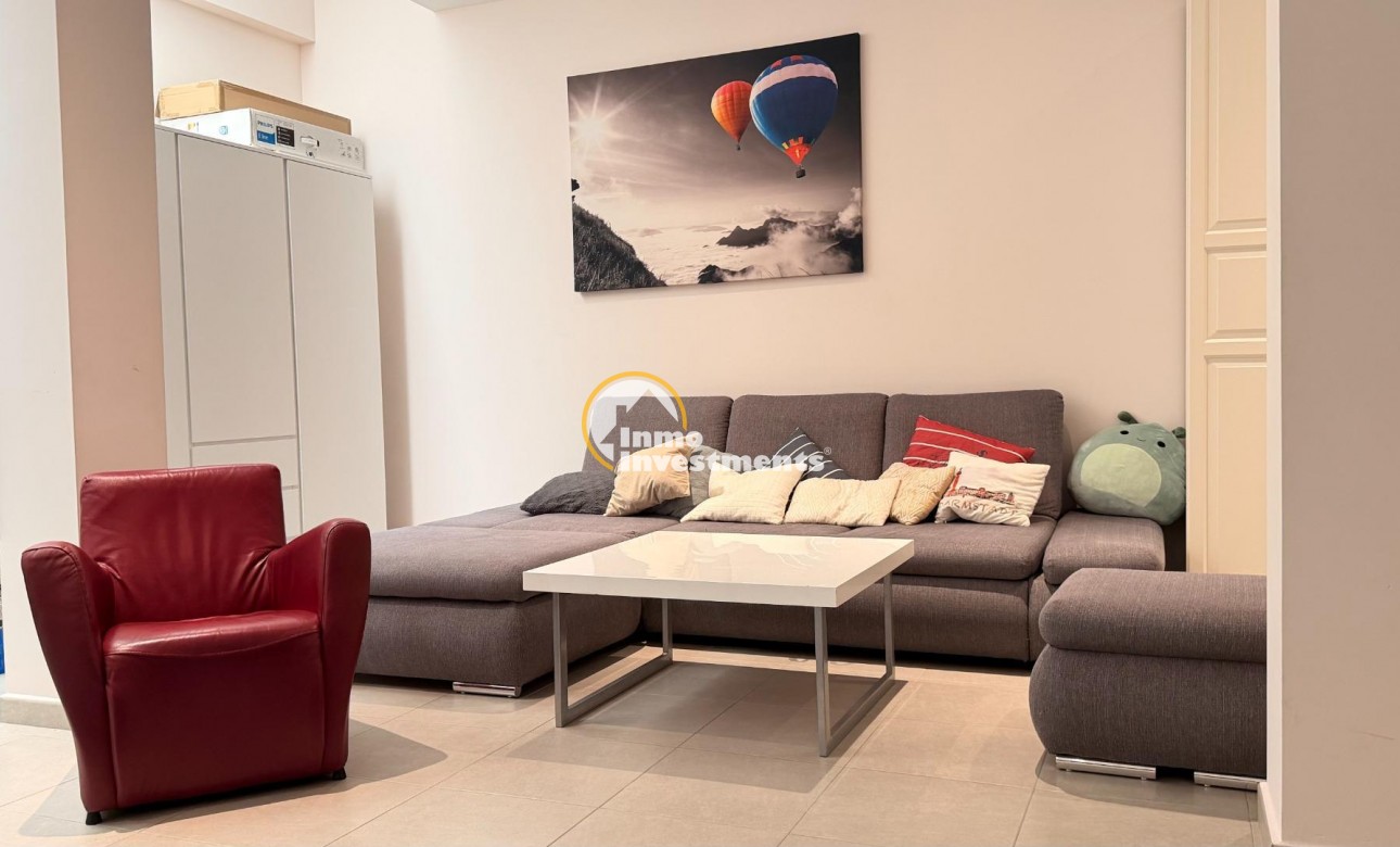 Resale - Villa - Torrevieja - Aguas Nuevas