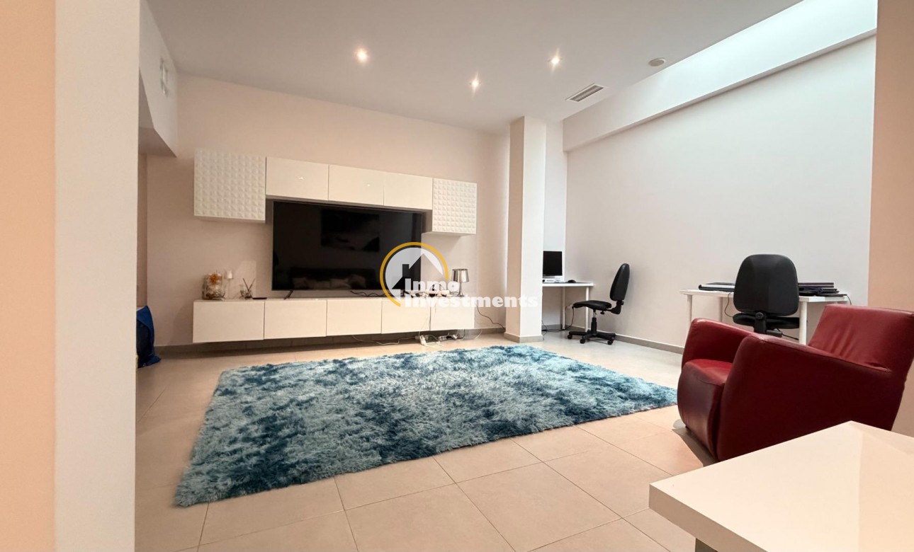 Resale - Villa - Torrevieja - Aguas Nuevas