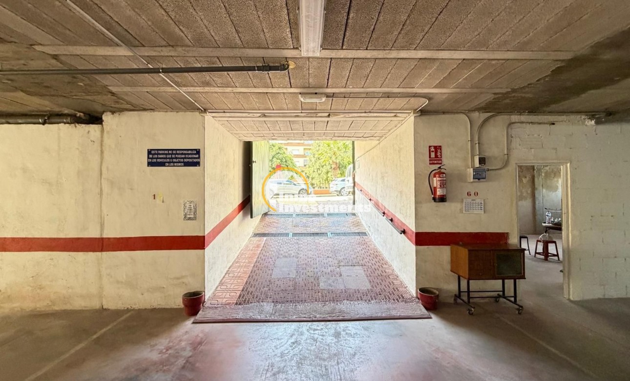 Resale - Commercial - Torrevieja - Estacion de autobuses
