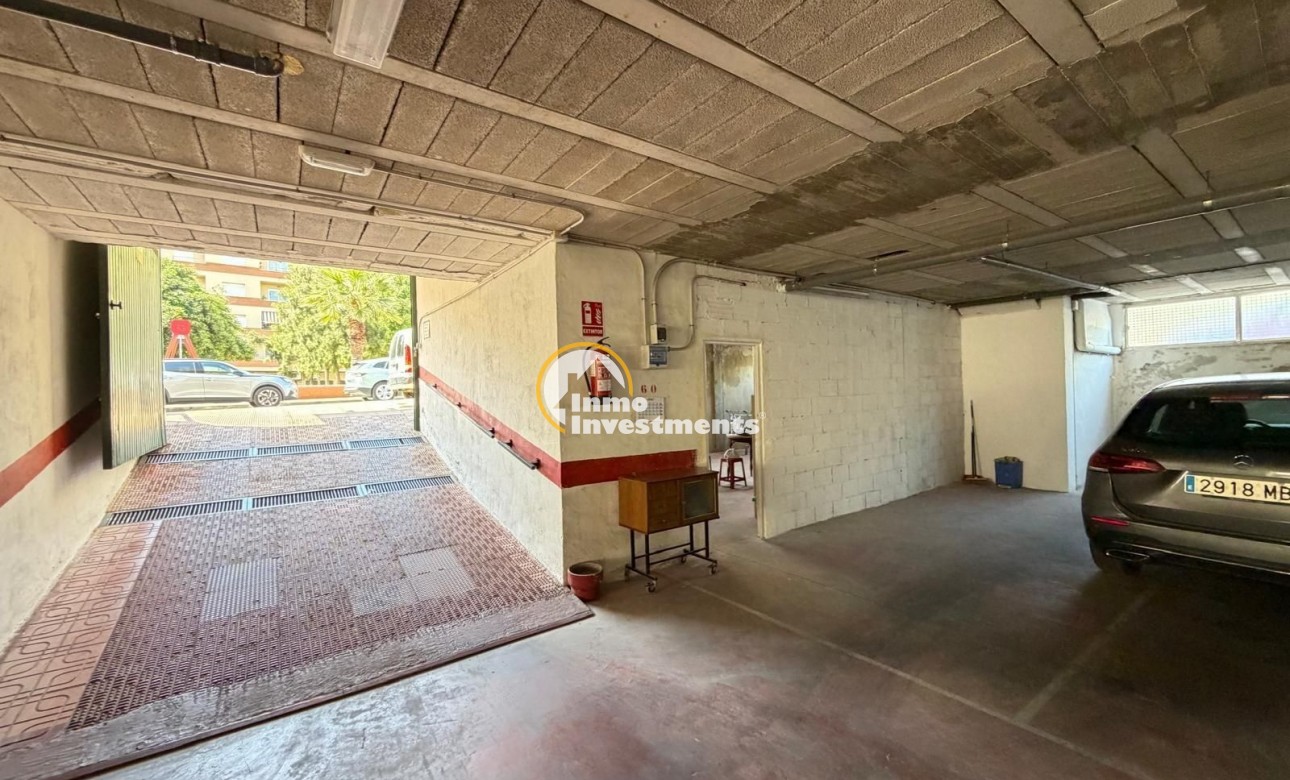 Resale - Commercial - Torrevieja - Estacion de autobuses