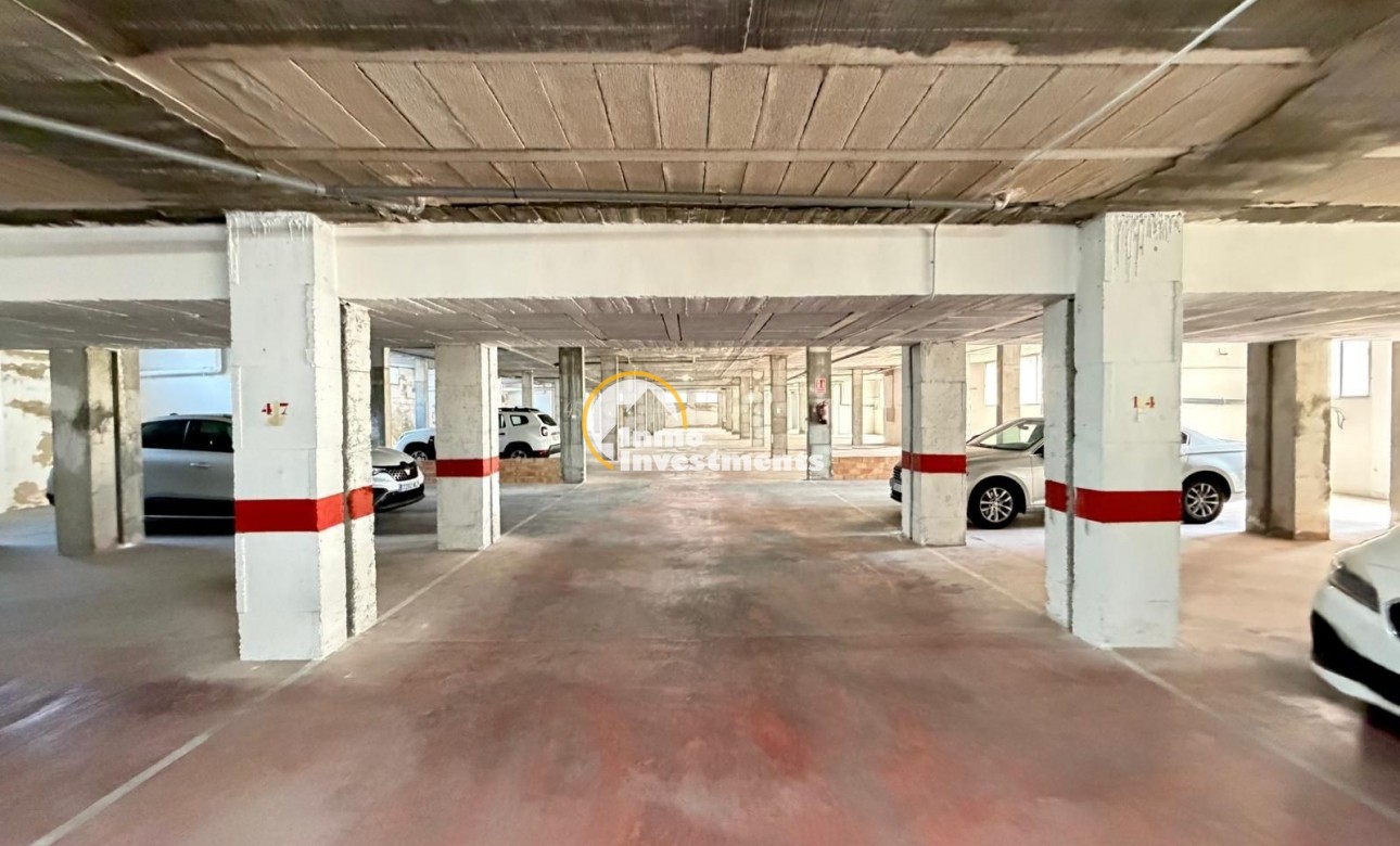 Resale - Commercial - Torrevieja - Estacion de autobuses