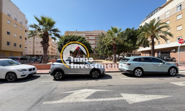 Resale - Commercial - Torrevieja - Estacion de autobuses