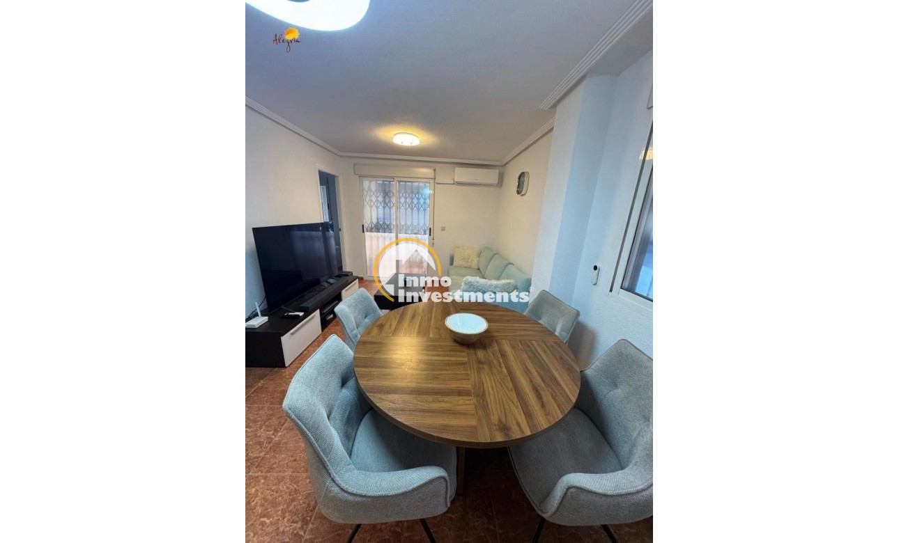 Resale - Apartment - Torrevieja - Estacion de autobuses