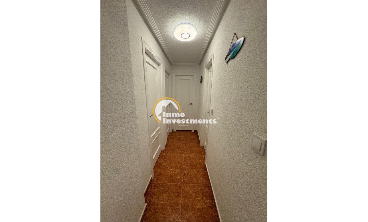 Resale - Apartment - Torrevieja - Estacion de autobuses