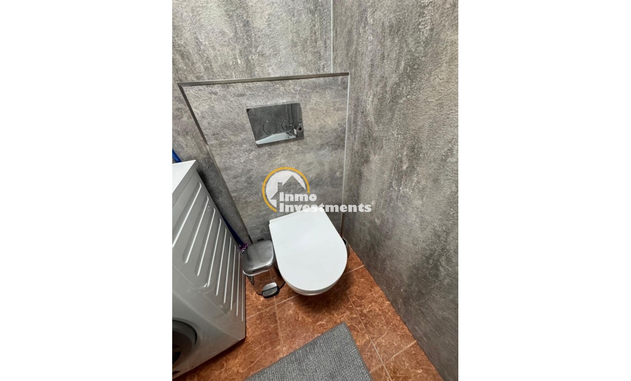 Resale - Apartment - Torrevieja - Estacion de autobuses