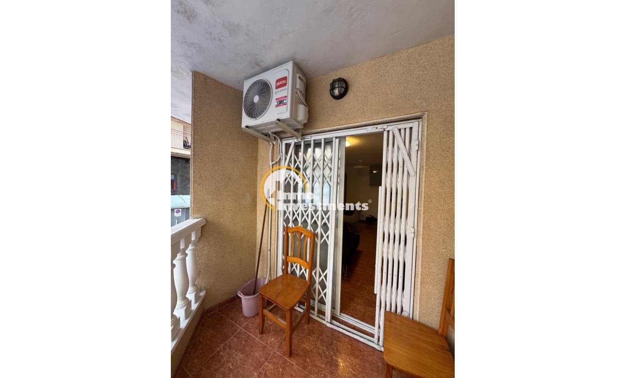 Resale - Apartment - Torrevieja - Estacion de autobuses