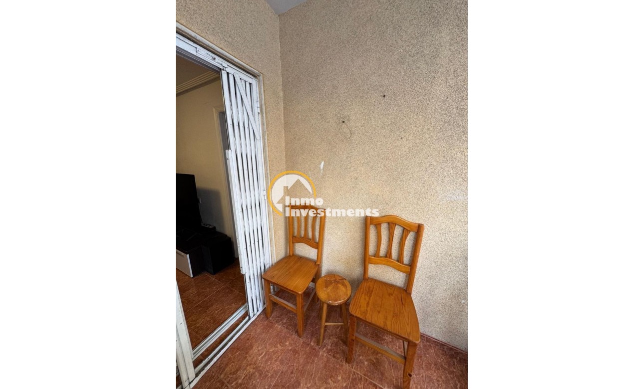 Resale - Apartment - Torrevieja - Estacion de autobuses
