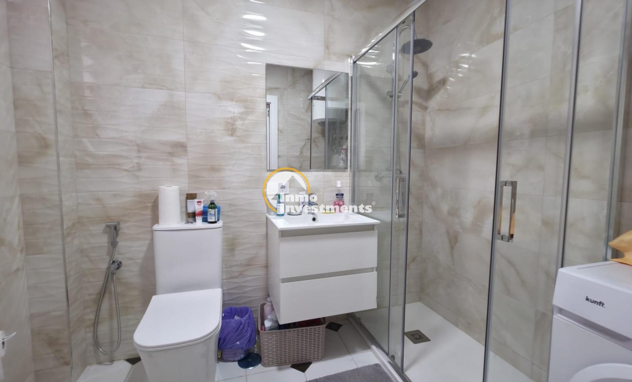 Resale - Apartment - Torrevieja