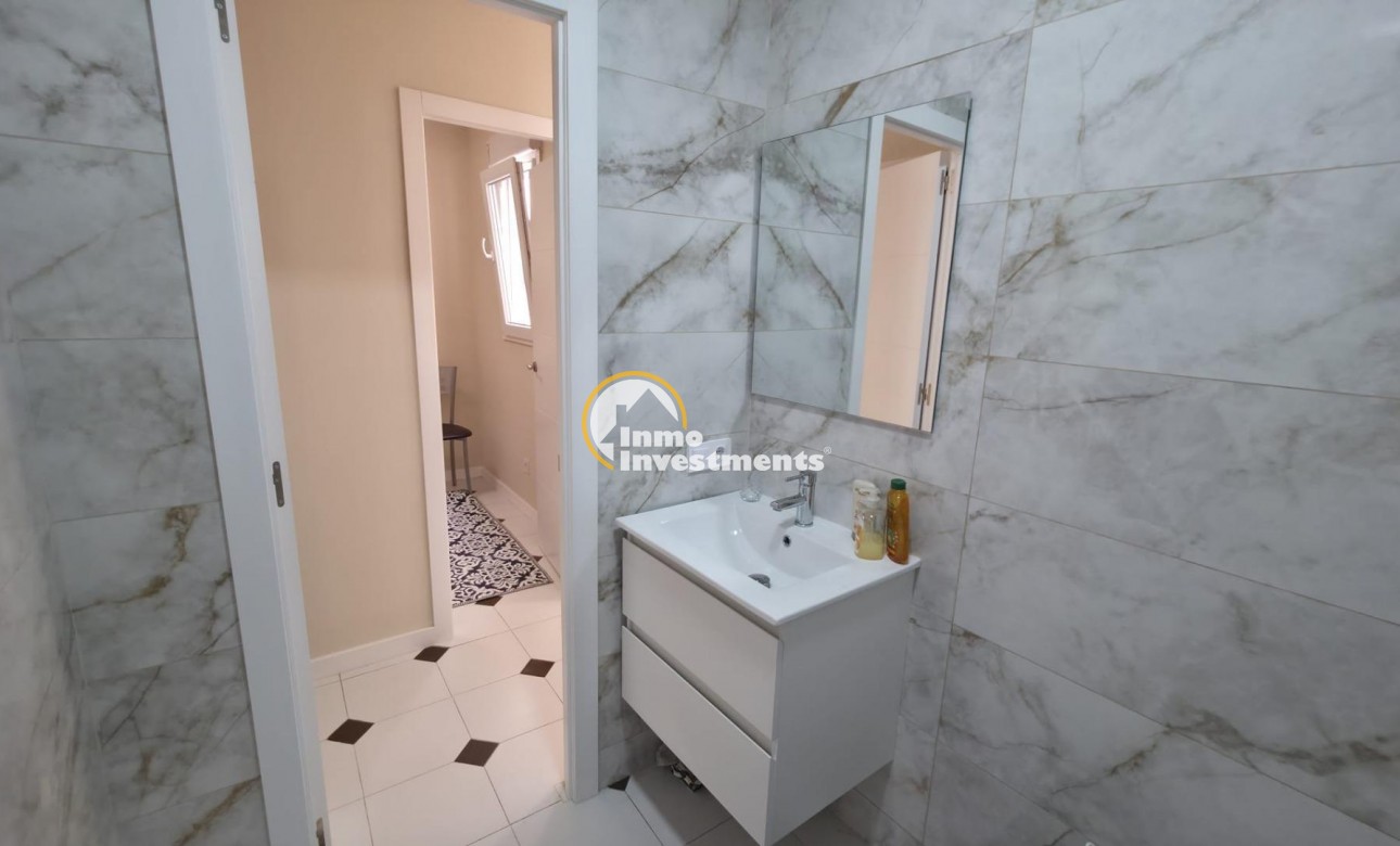 Resale - Apartment - Torrevieja