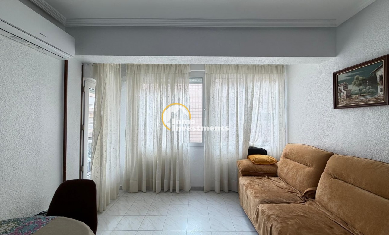 Resale - Apartment - Torrevieja - Playa del Cura