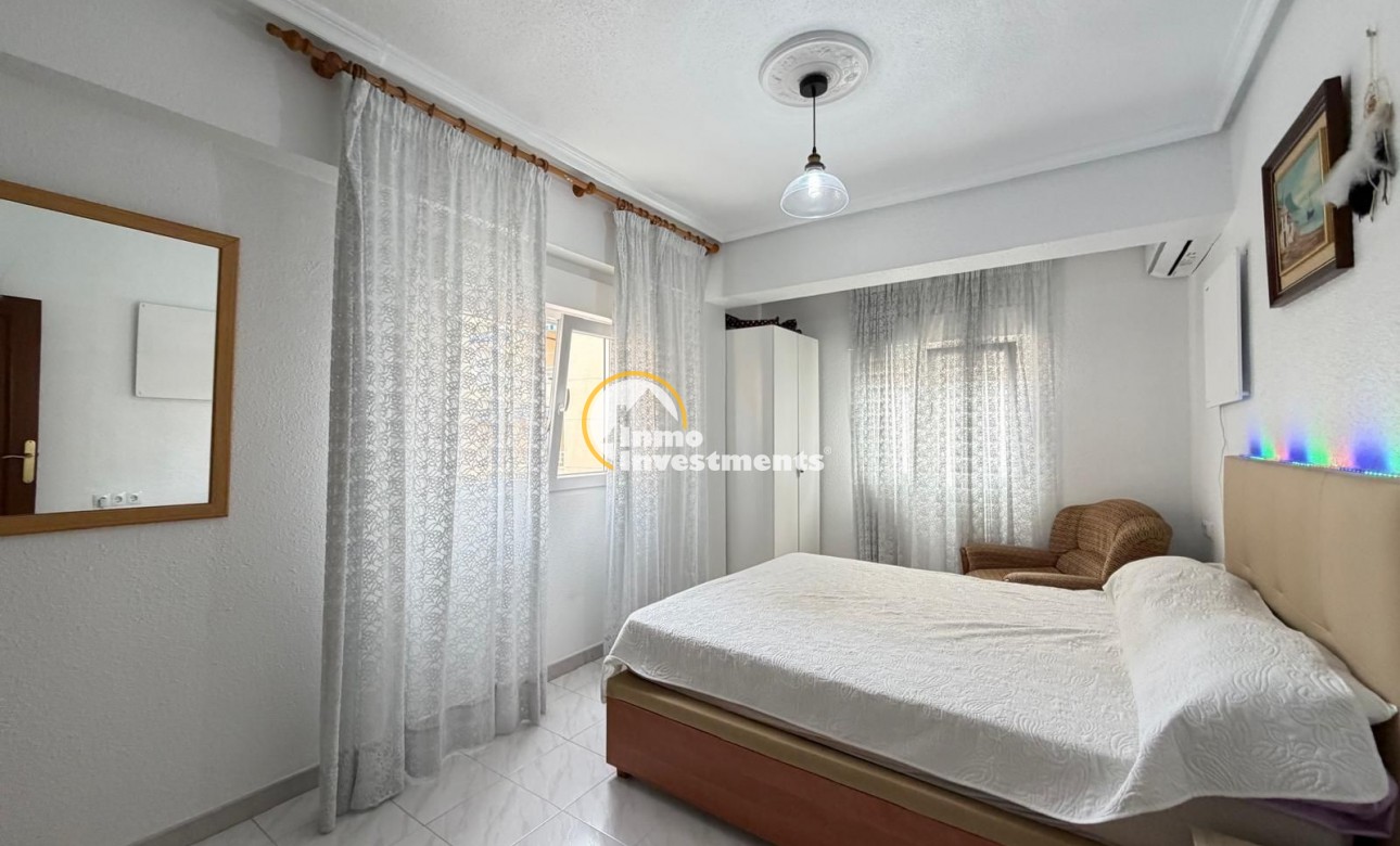 Resale - Apartment - Torrevieja - Playa del Cura