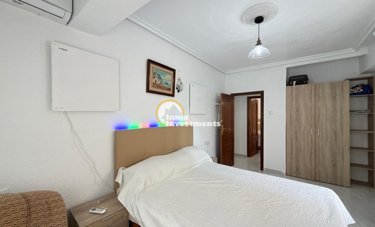 Resale - Apartment - Torrevieja - Playa del Cura