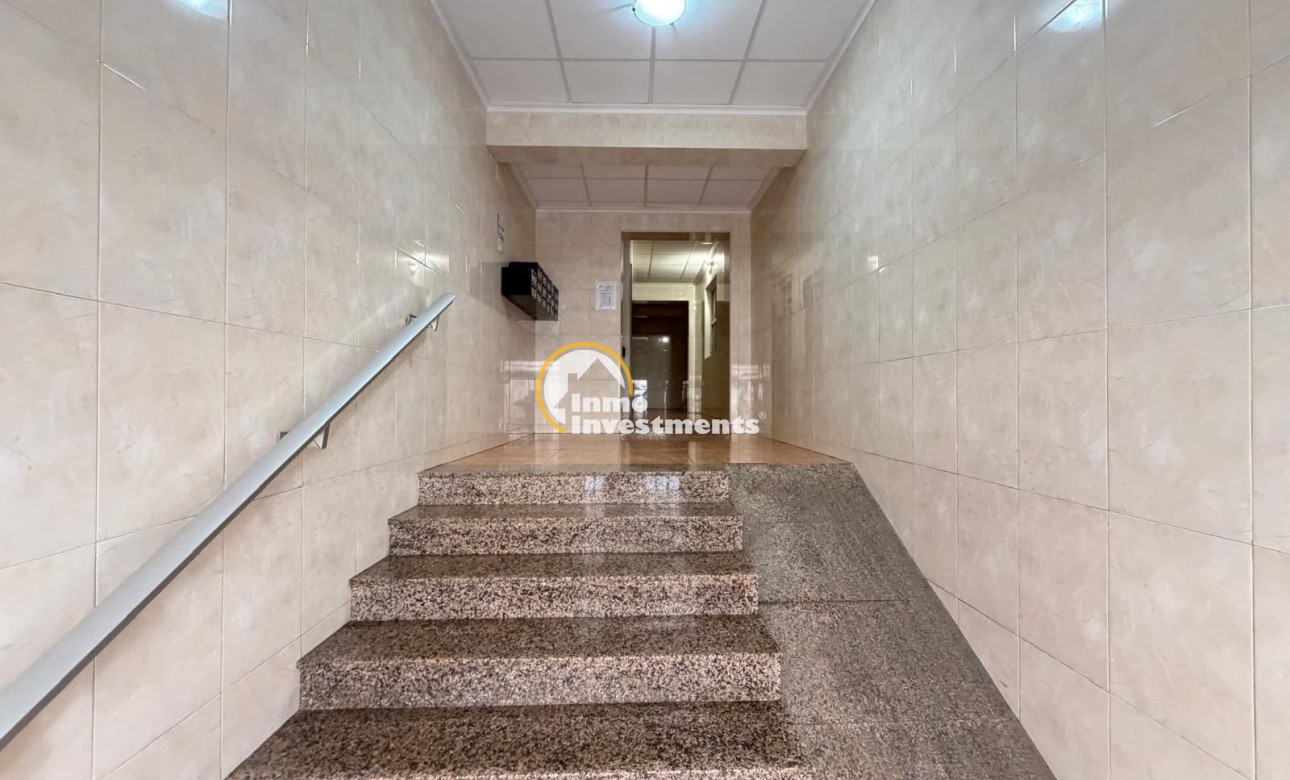 Resale - Apartment - Torrevieja - Playa del Cura