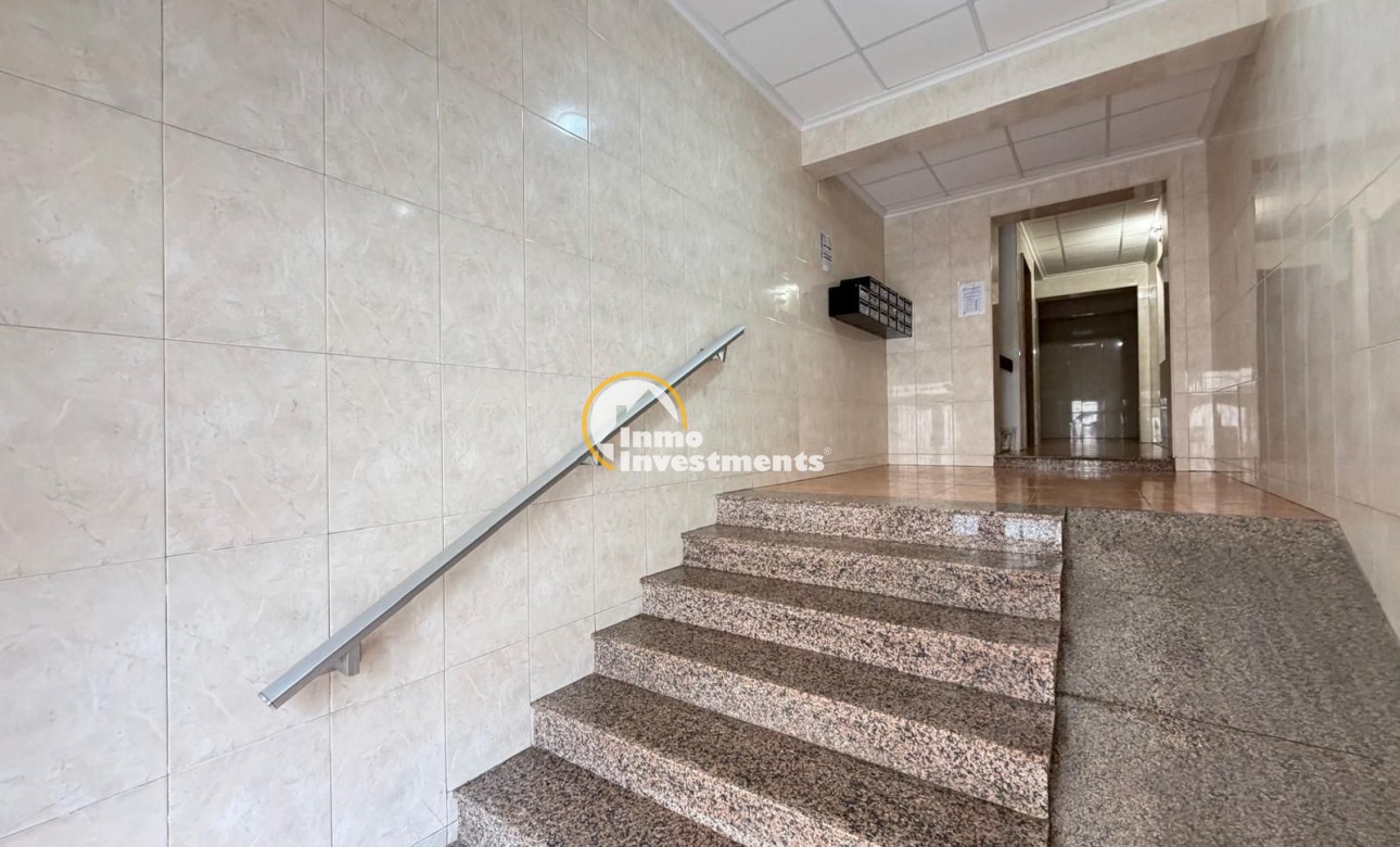 Resale - Apartment - Torrevieja - Playa del Cura