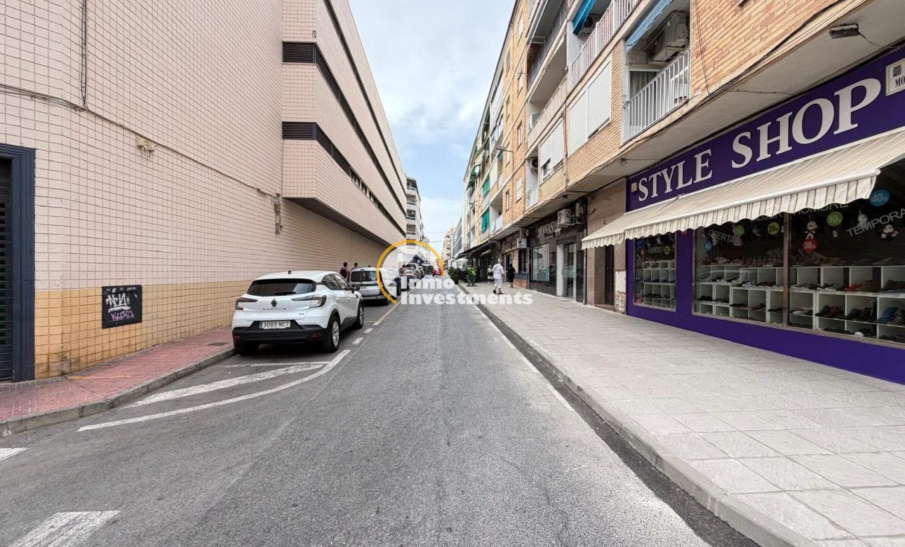 Resale - Apartment - Torrevieja - Playa del Cura