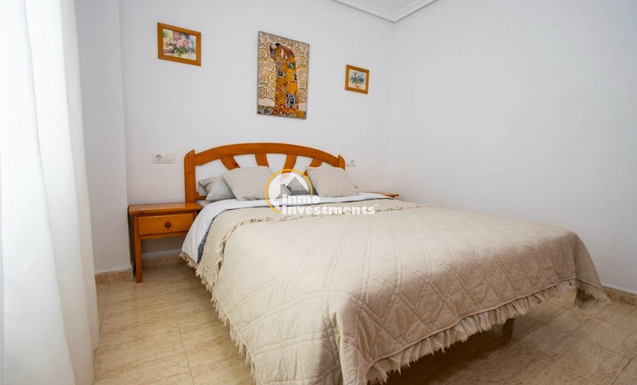 Reventa - Apartamento - Torrevieja - Estacion de autobuses