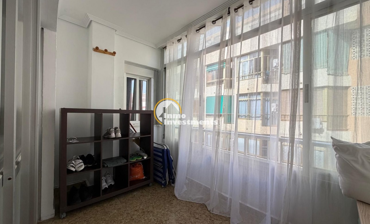 Resale - Apartment - Torrevieja - Playa del Cura