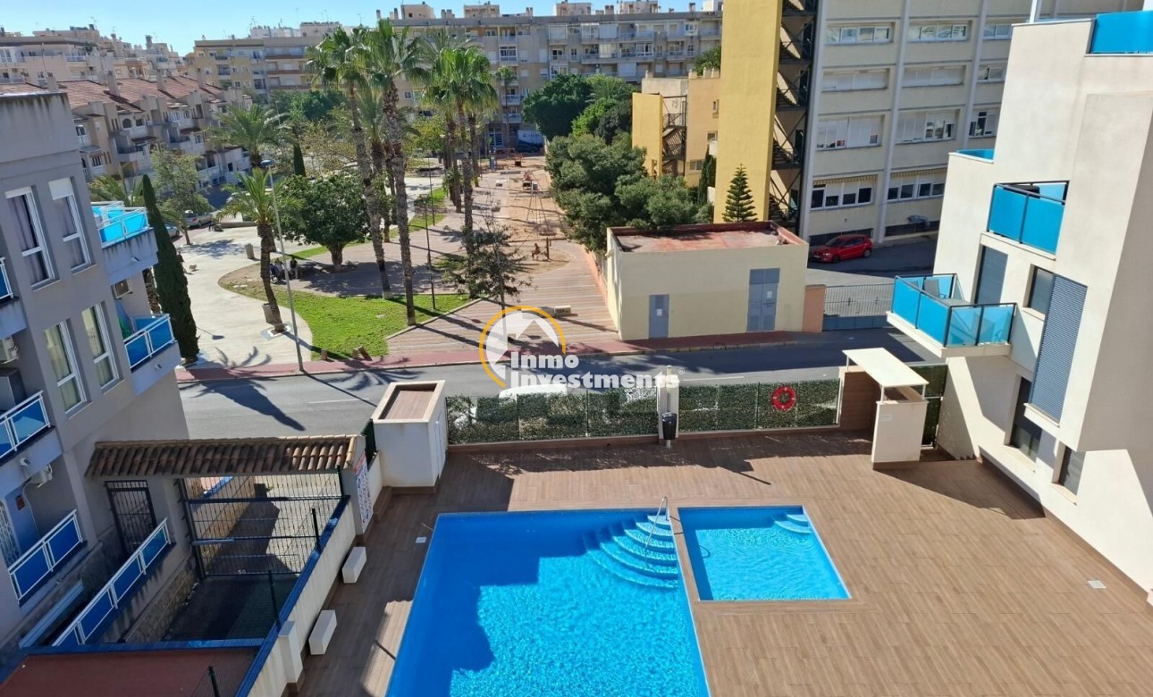 Gebrauchtimmobilien - Apartment - Torrevieja - Estacion de autobuses