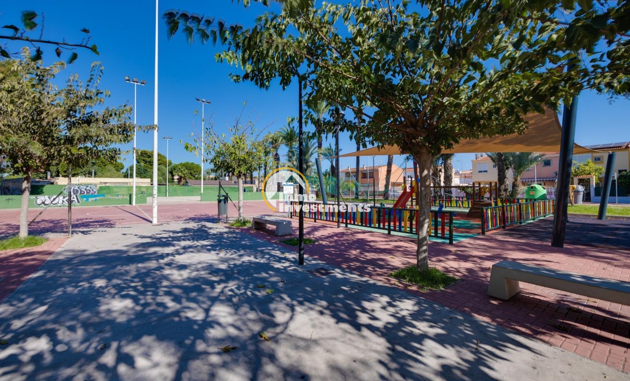 Reventa - Chalet independiente - Torrevieja - Playa de los Naufragos
