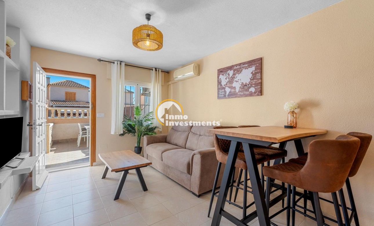 Resale - Villa - Torrevieja - La Siesta