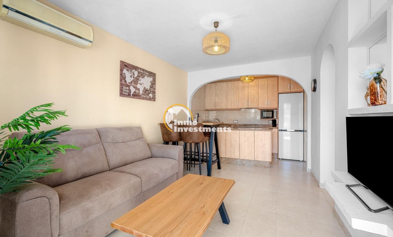 Resale - Villa - Torrevieja - La Siesta