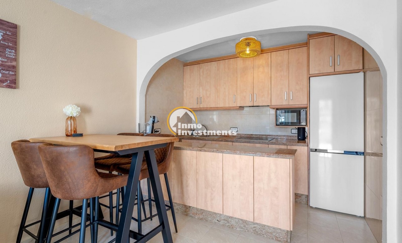 Resale - Villa - Torrevieja - La Siesta
