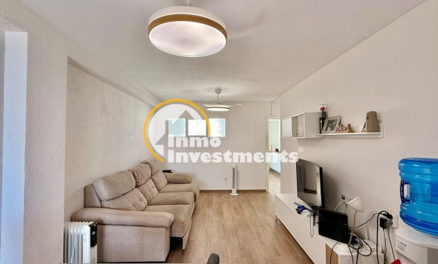 Resale - Apartment - Torrevieja - Playa de Los Locos