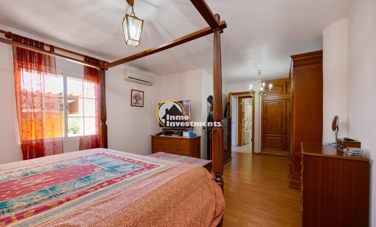 Bestaande bouw - Villa - Torrevieja - Torreblanca
