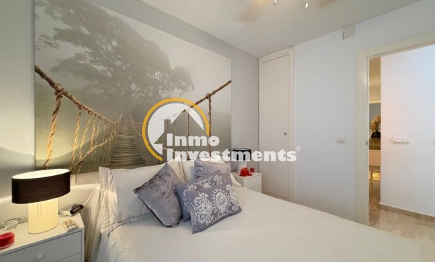 Gebrauchtimmobilien - Apartment - Torrevieja - Paseo maritimo