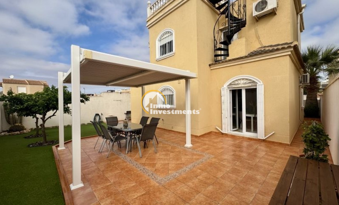 Bestaande bouw - Villa - Torrevieja - Parque las naciones
