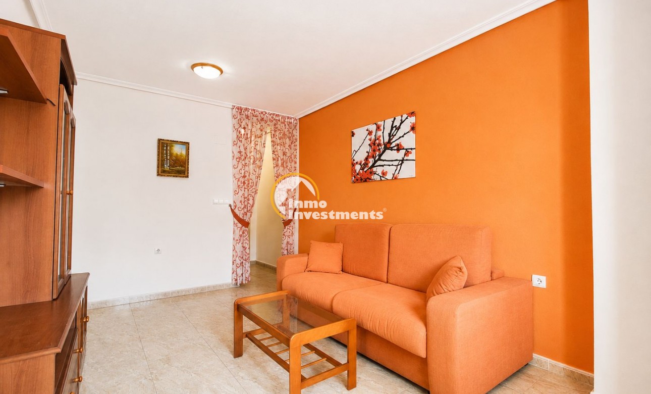 Resale - Apartment - Torrevieja - Estacion de autobuses