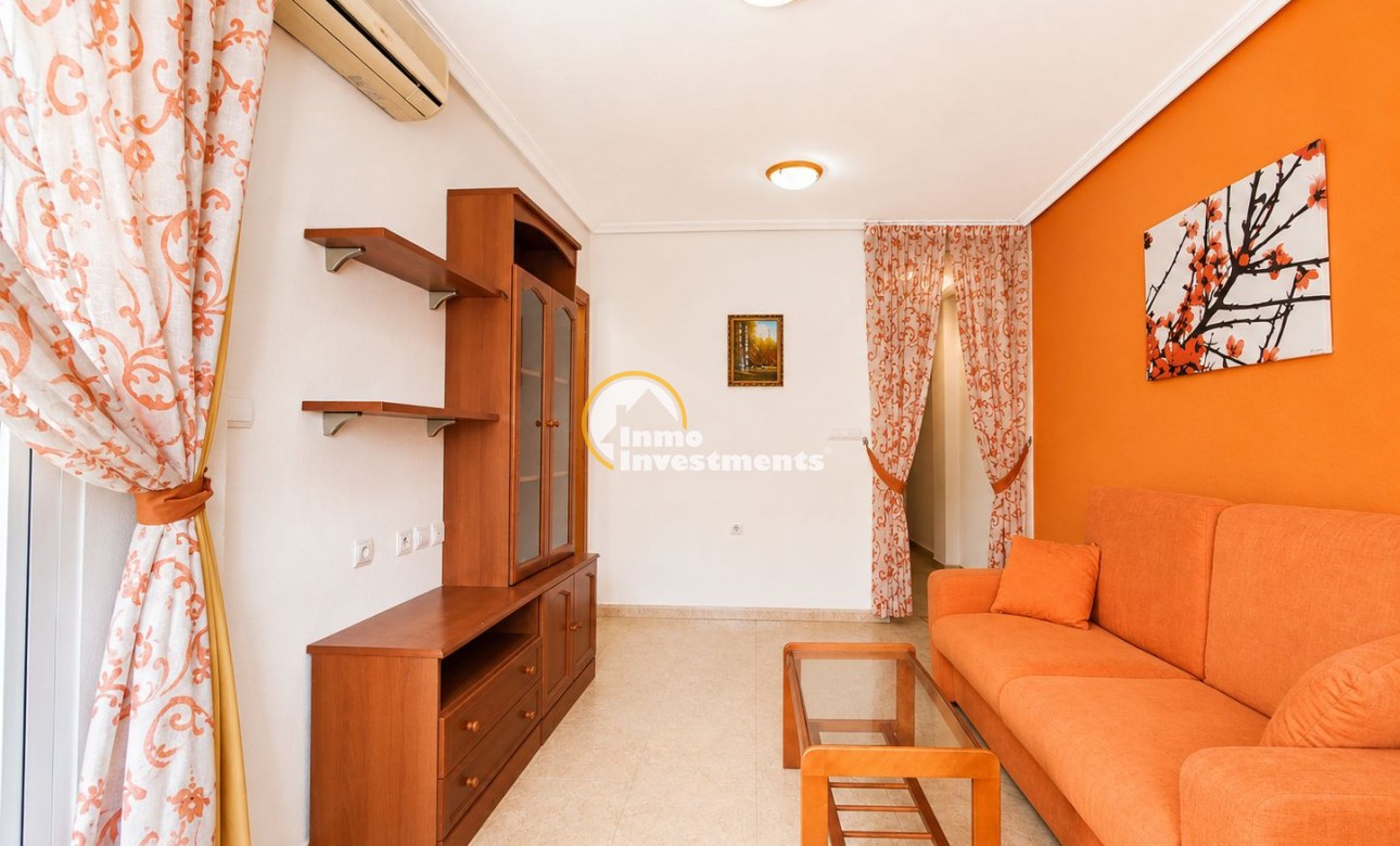 Resale - Apartment - Torrevieja - Estacion de autobuses