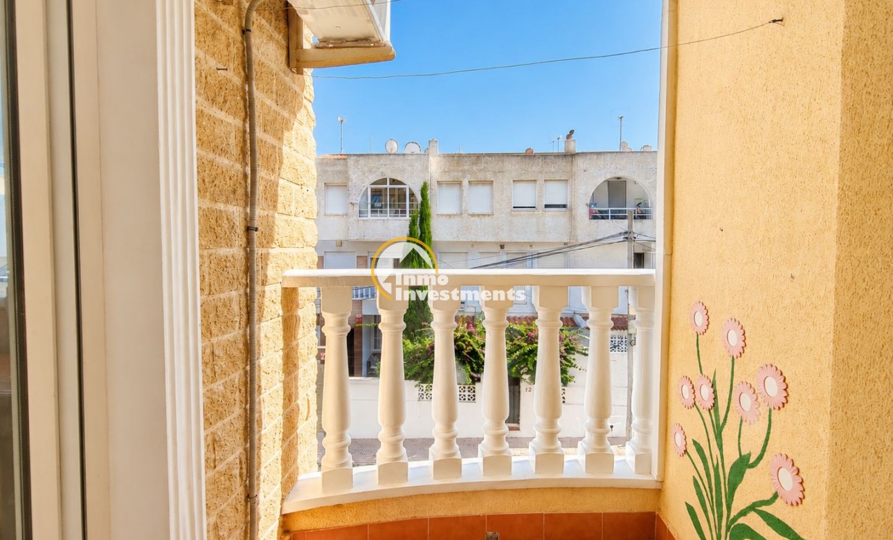 Resale - Apartment - Torrevieja - Estacion de autobuses