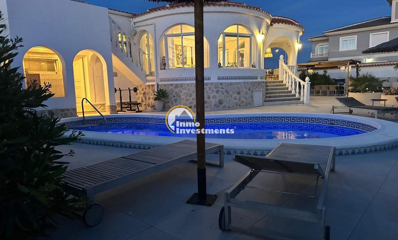 Bestaande bouw - Villa - Torrevieja - La Siesta - El Salado - Torreta